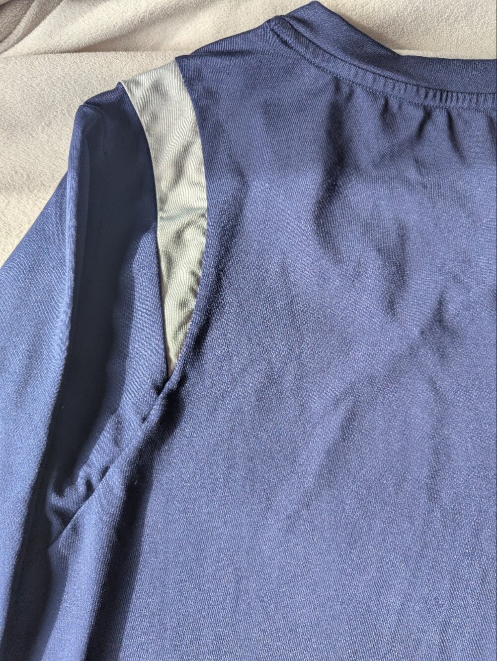 Mizuno Women's Long Sleeve V-Neck Volleyball Jersey in Navy and White - Picture 13 of 15